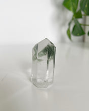 Load image into Gallery viewer, GREEN PHANTOM QUARTZ POINT FROM BRAZIL | 1.9 x 4cm | 22grams