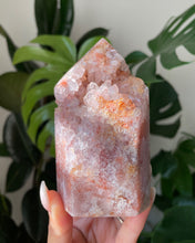 Load image into Gallery viewer, HIGH QUALITY PINK AMETHYST POINT WITH UNIQUE QUARTZ FORMATION DRUZY | 5.7 x 10.5CM | 398 GRAMS
