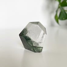 Load image into Gallery viewer, GREEN PHANTOM WITH QUARTZ FREEFORM FROM BRAZIL | 3.3 x 3.5cm | 30grams
