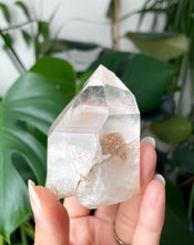 Load image into Gallery viewer, HIMALAYAN QUARTZ RAW POINT | 4 x 6.5cm | 154grams
