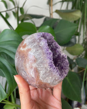 Load image into Gallery viewer, DEEP AMETHYST SPHERE FROM URUGUAY | 967g | 9.4cm
