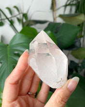 Load image into Gallery viewer, HIMALAYAN QUARTZ RAW POINT | 4 x 6.5cm | 154grams

