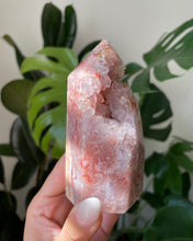 Load image into Gallery viewer, HIGH QUALITY PINK AMETHYST POINT WITH UNIQUE QUARTZ FORMATION DRUZY | 5.7 x 10.5CM | 398 GRAMS
