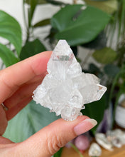 Load image into Gallery viewer, HIGH GRADE CLEAR APOPHYLLITE - A | 5cm | 42grams
