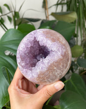 Load image into Gallery viewer, LILAC AMETHYST SPHERE FROM  URUGUAY | 799g | 8.8cm
