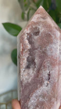 Load and play video in Gallery viewer, HIGH QUALITY DRUZY PINK AMETHYST TOWER WITH QUARTZ AND SOFT LILAC | 5.3 x 11.7cm | 339GRAMS | FYI - SLIGHT IMPERFECT TIP)
