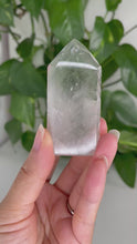 Load and play video in Gallery viewer, GREEN PHANTOM QUARTZ POINT FROM BRAZIL | 3 x 6.4cm | 68grams
