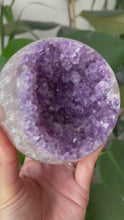 Load and play video in Gallery viewer, DEEP AMETHYST SPHERE FROM URUGUAY | 967g | 9.4cm
